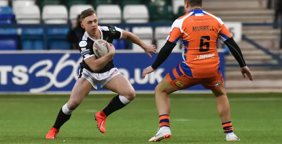 London confirm signing of Olly Ashall-Bott