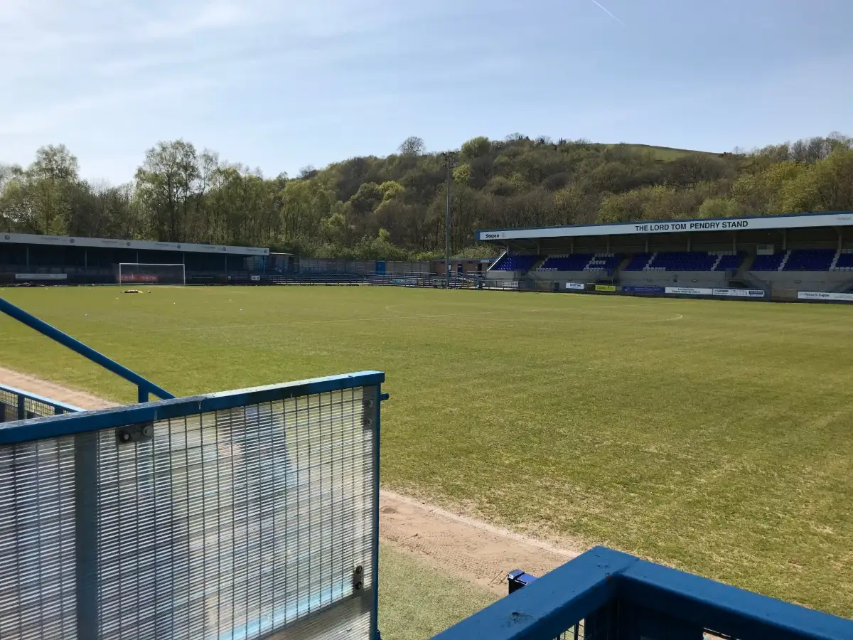 Oldham confirm return to Bower Fold