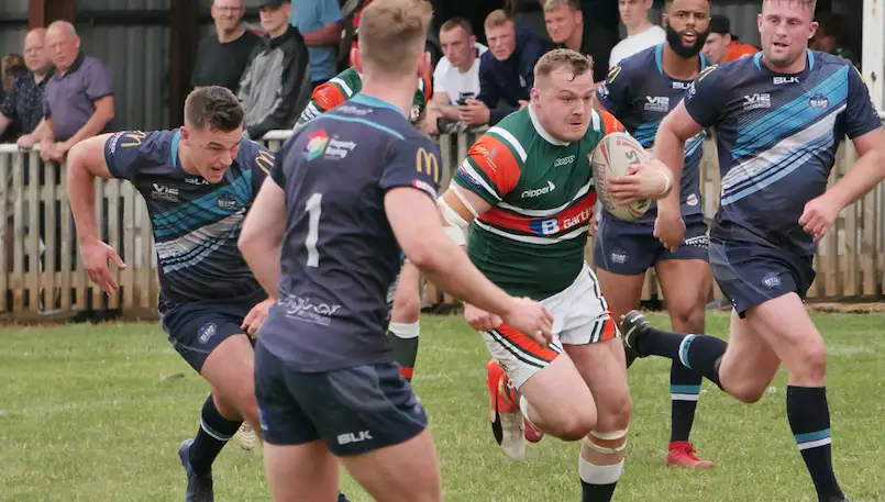 Hunslet star Tom Ashton makes fine gesture by donating PPE to a leading Leeds hospice