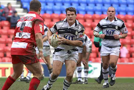 Former Hull FC star Adam Maher loses battle with motor neurone disease