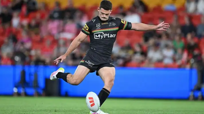 Nathan-Cleary-kicking-the-ball