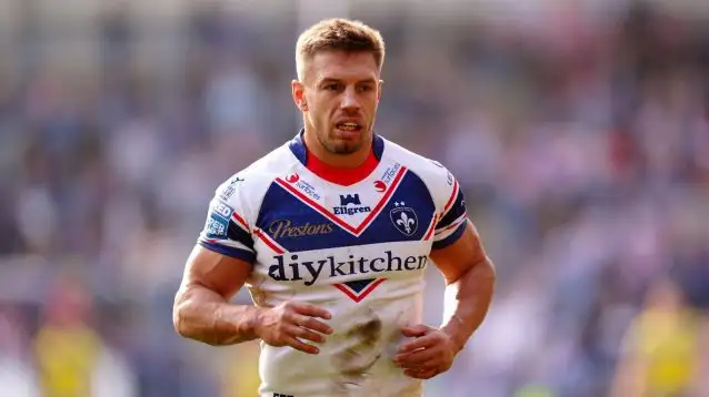 Matty Russell in action for Wakefield Trinity in 2025