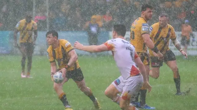 Cain Robb in action for Castleford Tigers in 2025