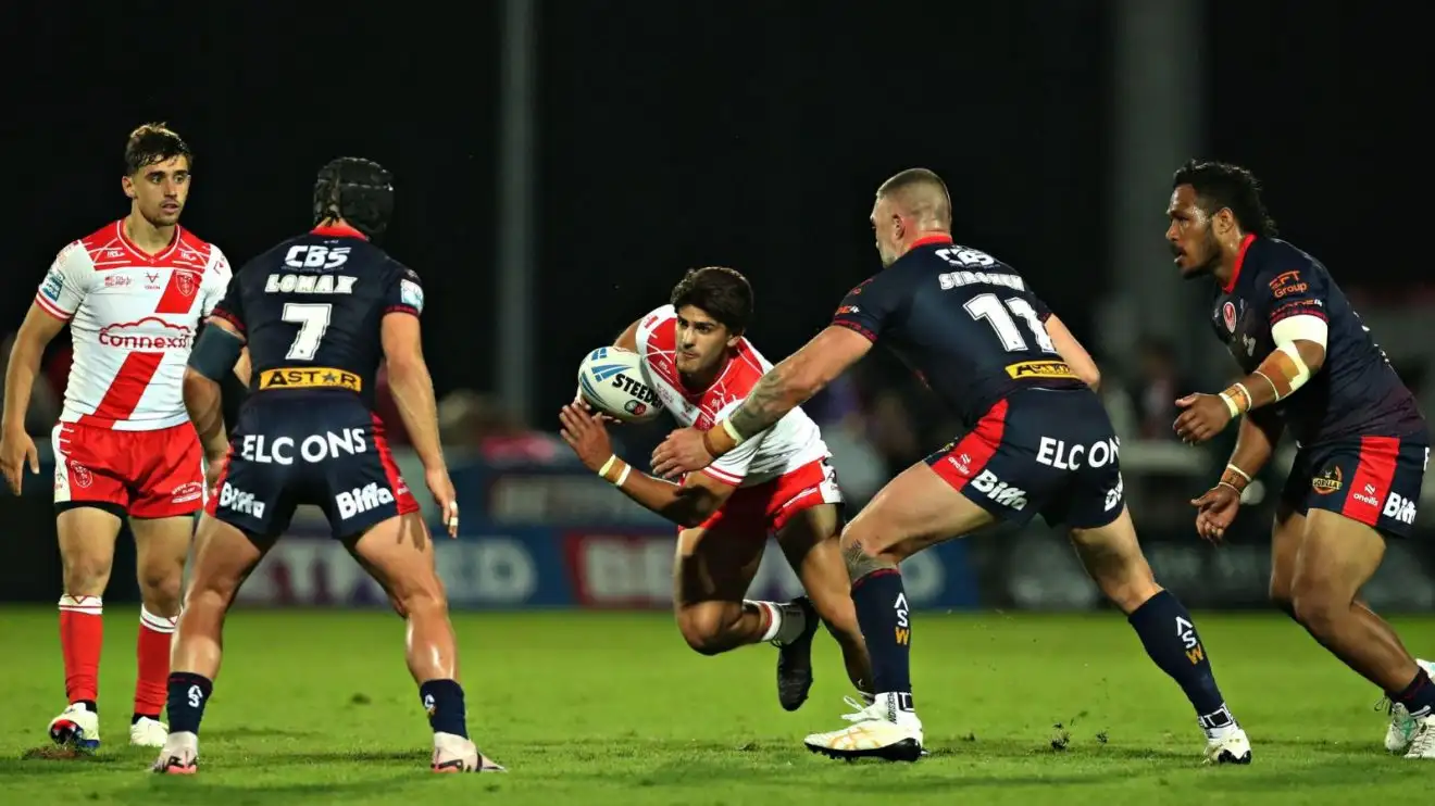 Hull KR hooker Bill Leyland carring the ball into contact
