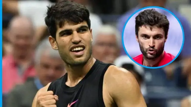Pictured: Carlos Alcaraz and Gilles Simon.