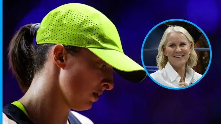 Pictured: Iga Swiatek and Rennae Stubbs.