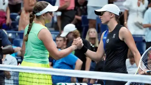 Jelena Ostapenko and Iga Swiatek at the US Open