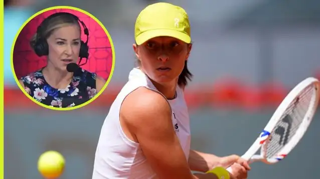 Pictured: Iga Swiatek and Chris Evert