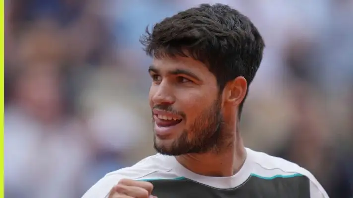 Carlos Alcaraz in action