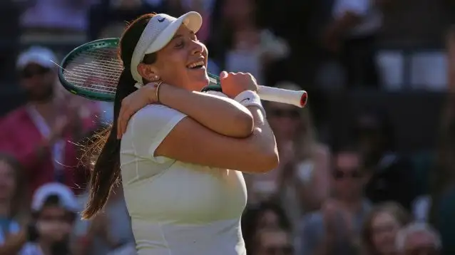 Amanda Anisimova celebrates after a win.