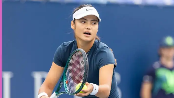 Emma Raducanu in action