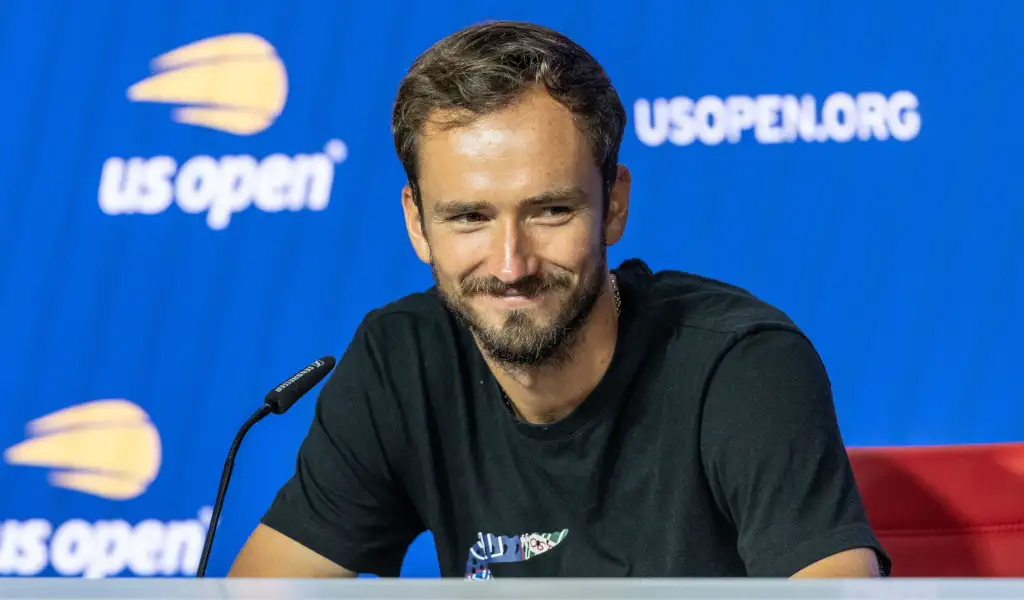 WATCH: Daniil Medvedev and wife Daria throw daughter adorable first