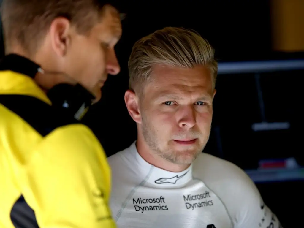 Magnussen won't delay contract talks