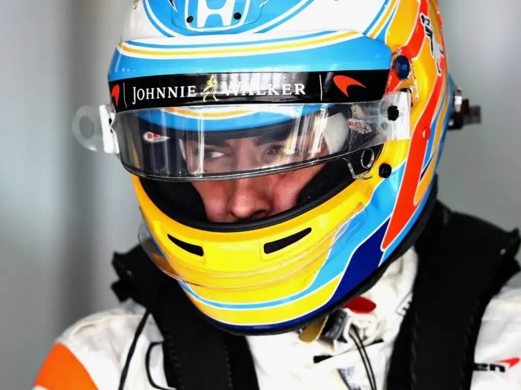 Blue Racing Move Alonso penalised for ignoring blue flags