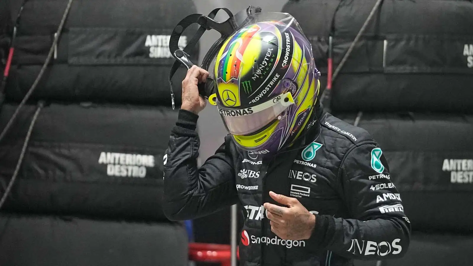 Lewis Hamilton reveals the huge time he lost in chaotic Las Vegas Grand
