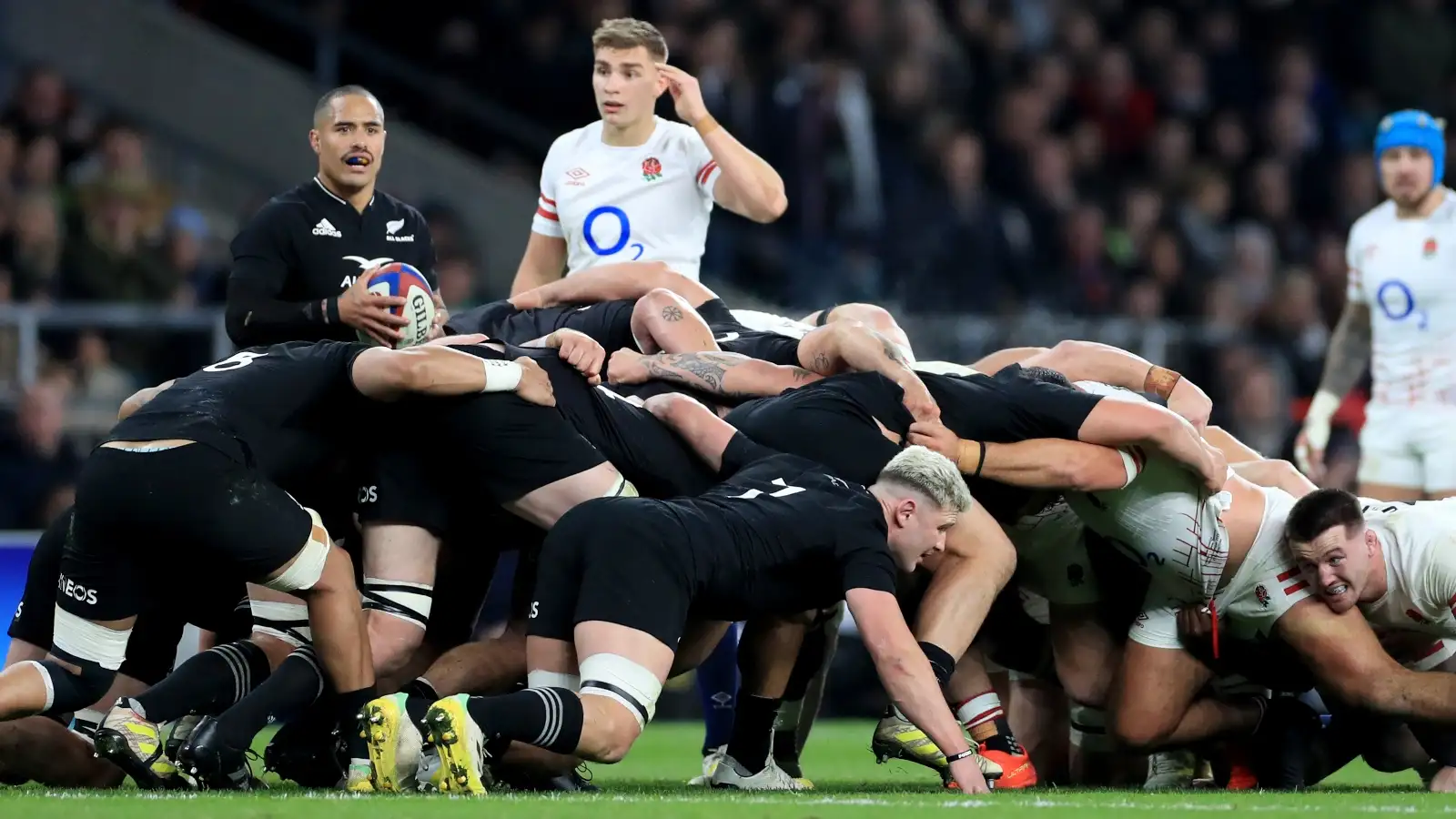 Rugbyshot Clock World Rugby laws: 'Shot clock' timer introduced for penalties and ...