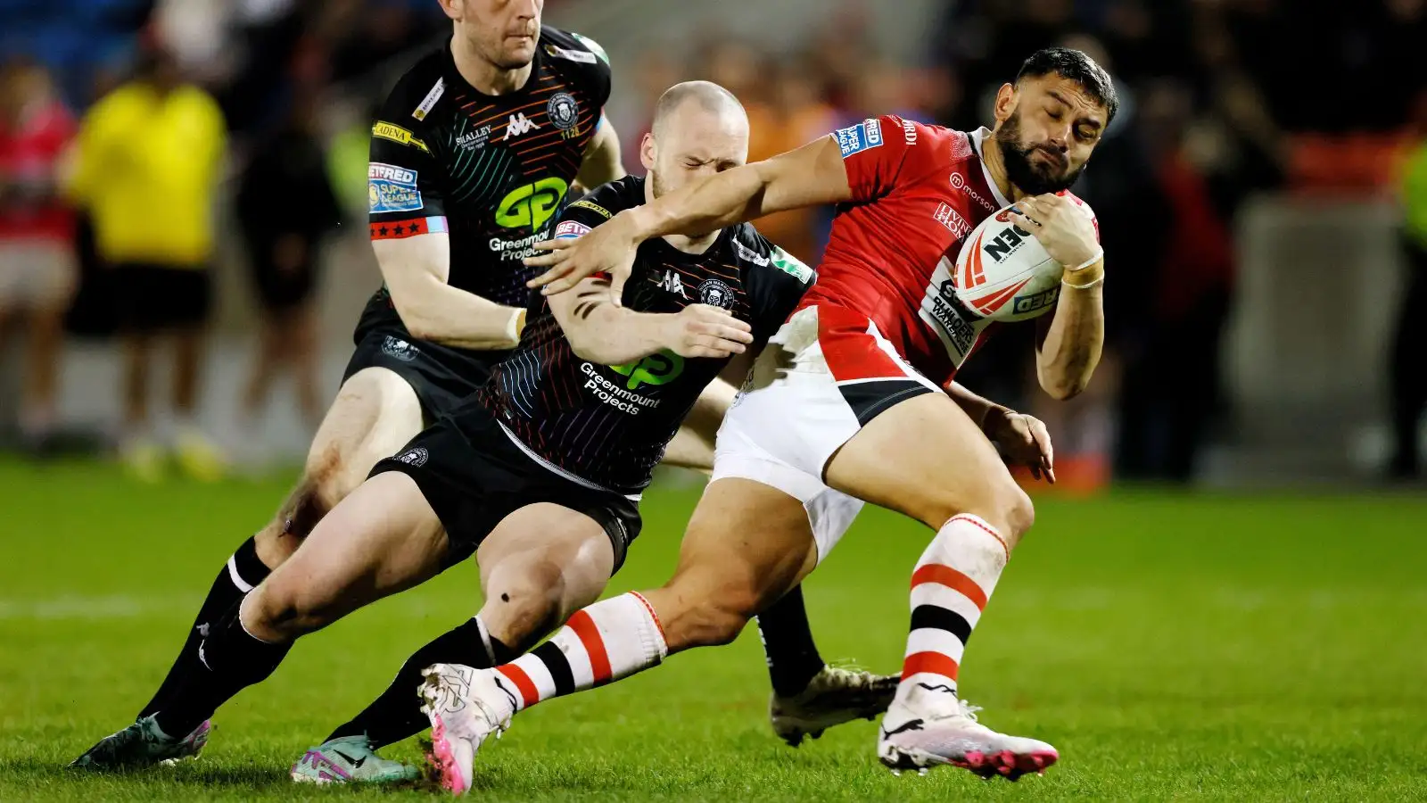 Ex-Super league, NRL overseas star lands surprise new club, makes debut