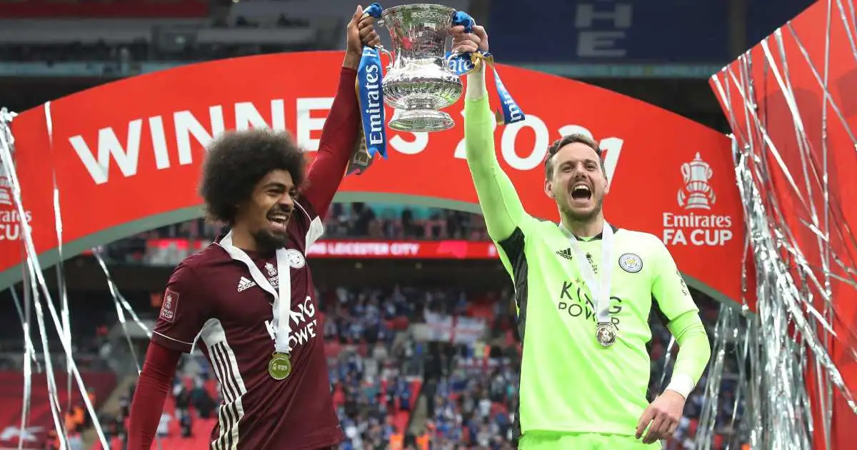 Danny Ward - Kinh Nghiệm Trong Khung Gỗ Hành Trình Đặc Biệt Danny Ward - Kinh Nghiệm Trong Khung Gỗ Hành Trình Đặc Biệt