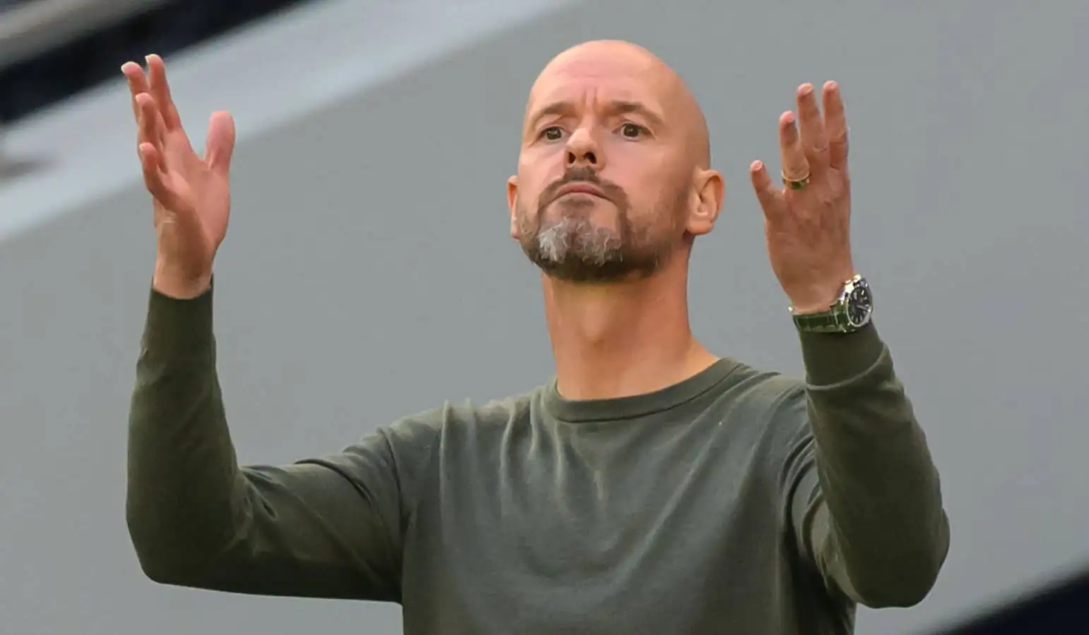 Two ‘prime candidates’ to leave Man Utd named as Ten Hag clings onto hope of double signing